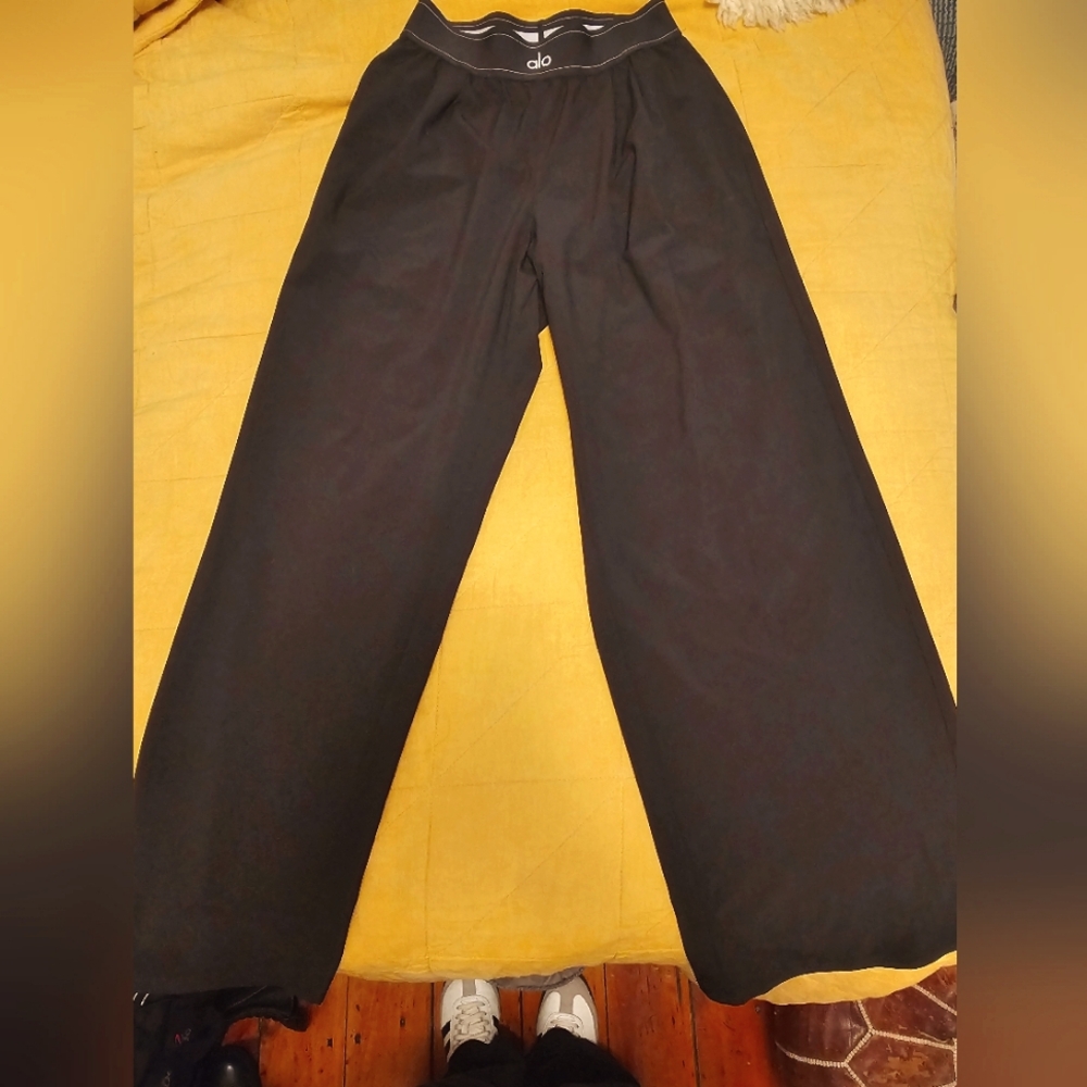 Alo Suit Up Trouser Size Regular Small